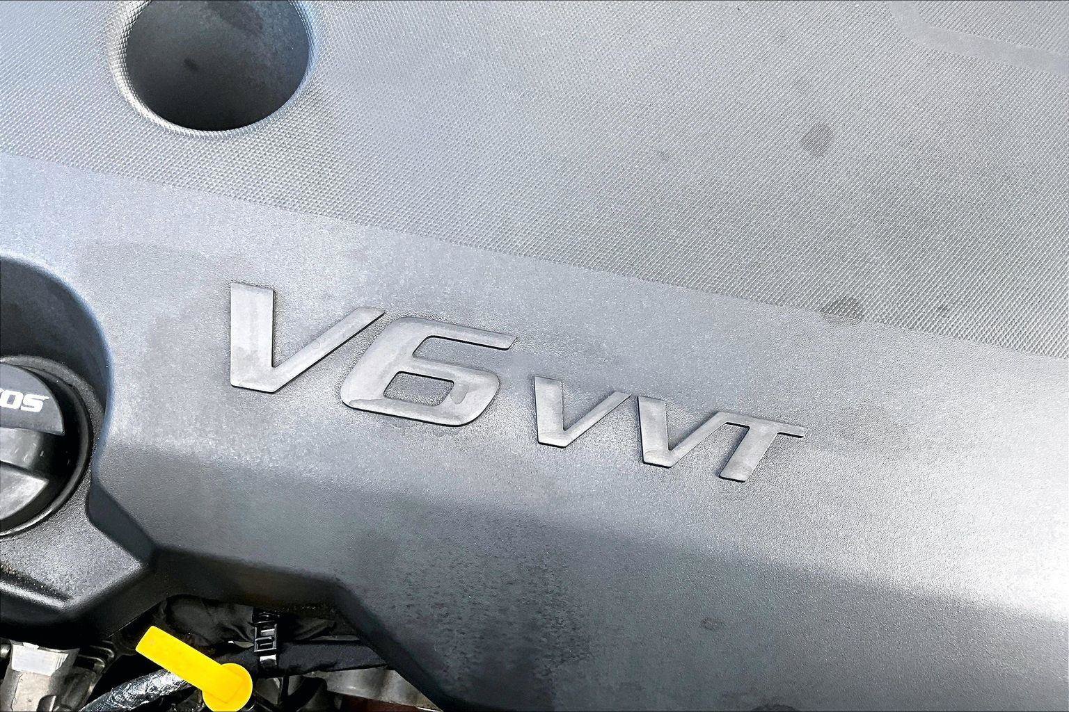 Used 2024 Buick Enclave Premium w/ Experience Buick Package AWD/4WD image 35