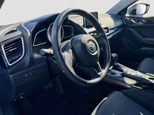 Used 2016 MAZDA MAZDA3 i Sport FWD image 11