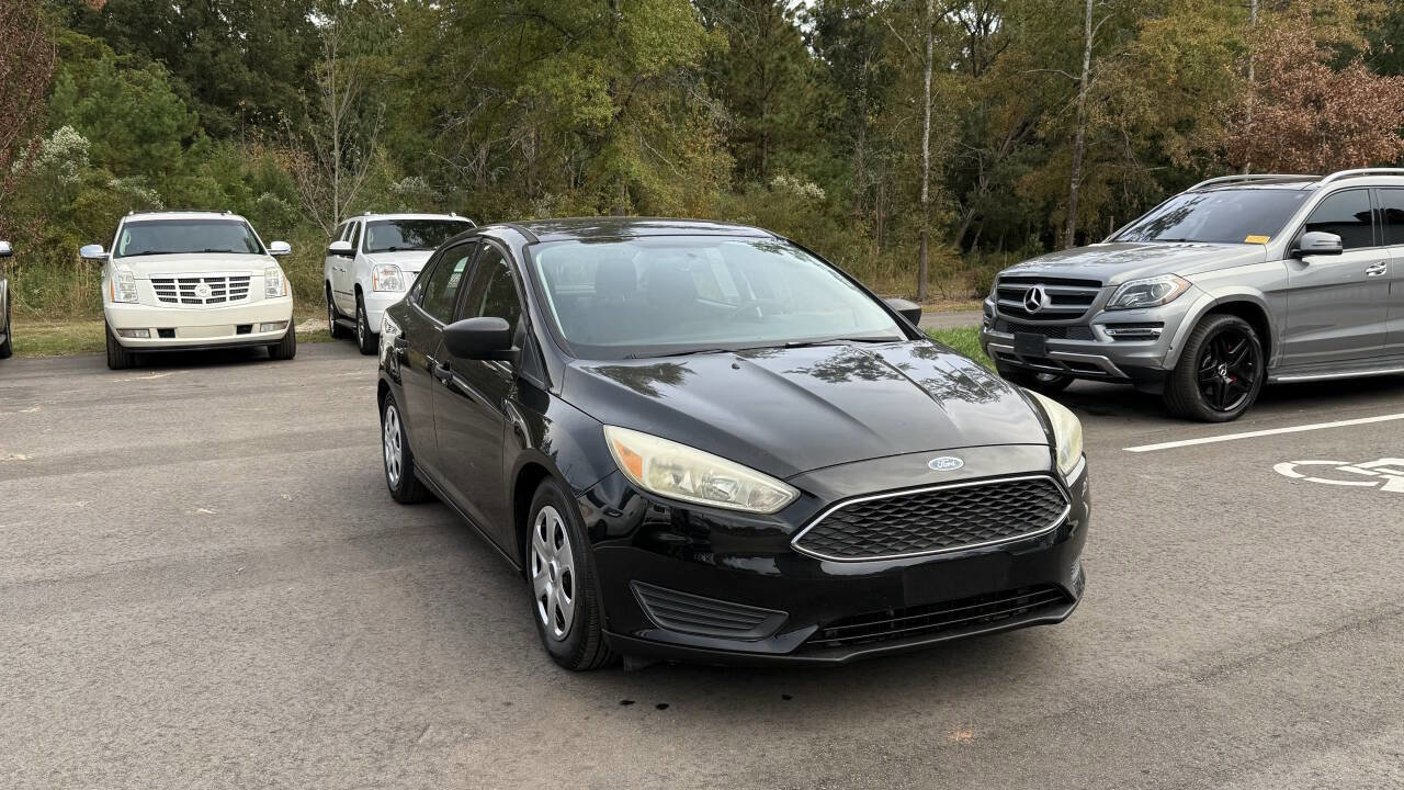 Used 2015 Ford Focus S image 1