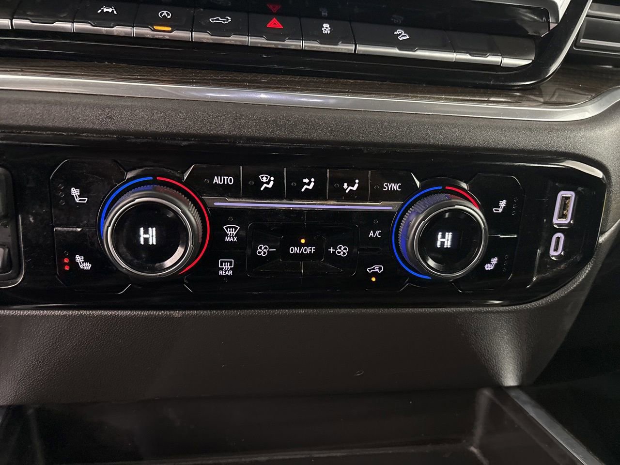 Used 2025 Chevrolet Silverado 1500 LT image 16