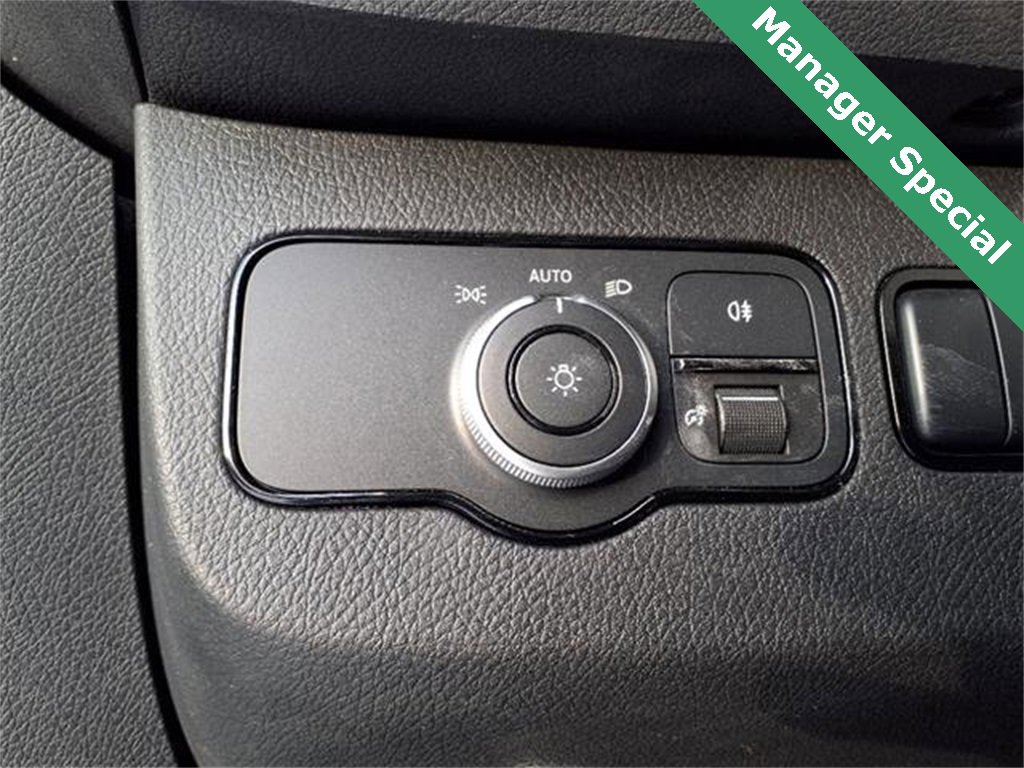 Used 2023 Mercedes-Benz Sprinter 3500 image 16