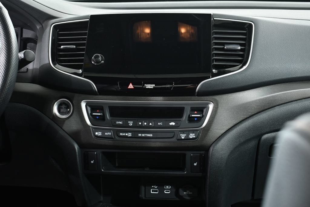 Used 2025 Honda Passport TrailSport image 9