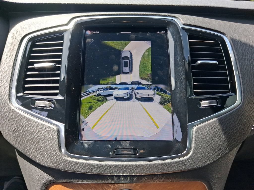 Certified 2025 Volvo XC90 B5 Plus w/ Protection Package Premier AWD/4WD image 23