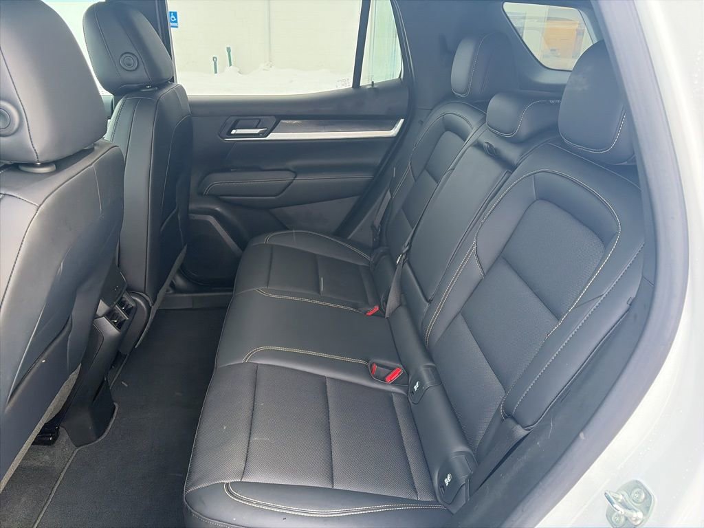 Used 2026 GMC Terrain Elevation w/ Elevation Premium Package image 13