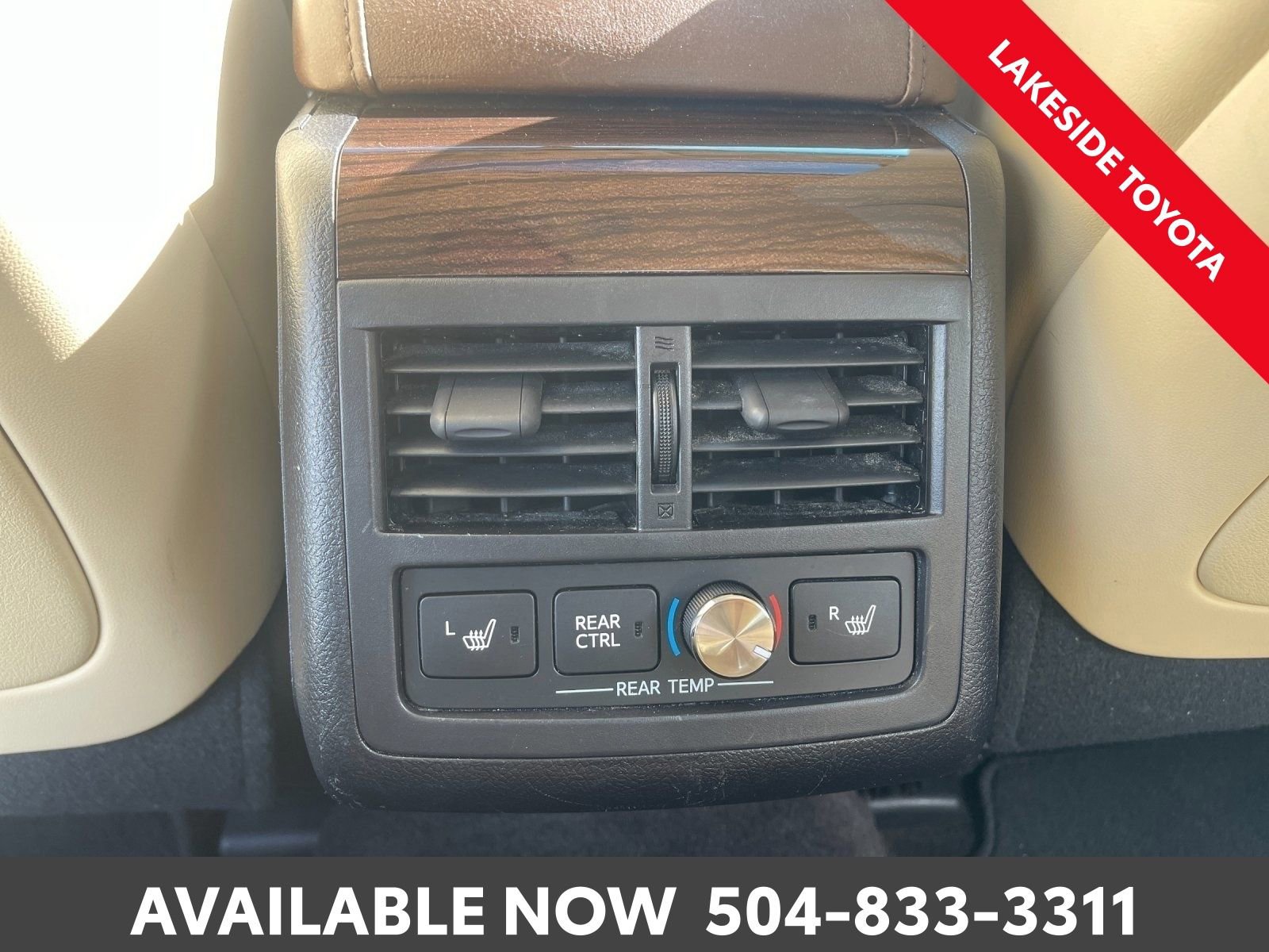 Used 2015 Toyota Avalon Limited w/ Technology Package image 21