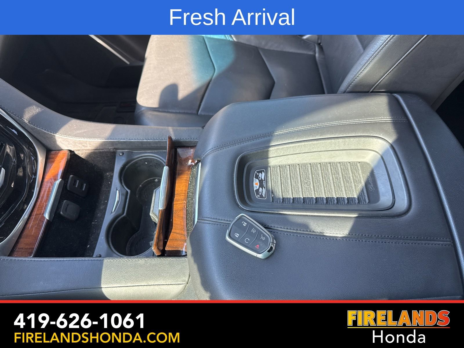 Used 2019 Cadillac Escalade Premium Luxury w/ LPO, Radiant Package image 30