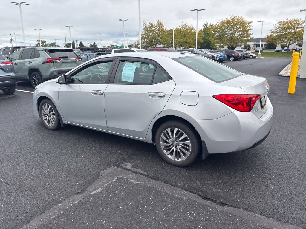 Used 2017 Toyota Corolla XLE w/ Carpet Mat Package (TMS) FWD image 12