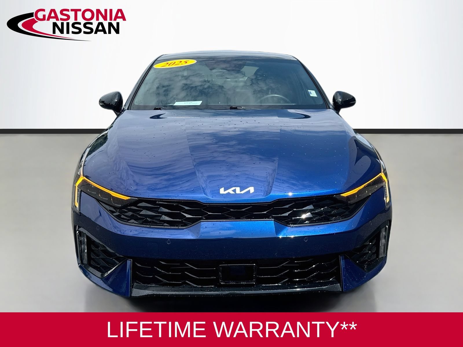 Used 2025 Kia K5 GT-Line w/ GT-Line Premium Package FWD image 2