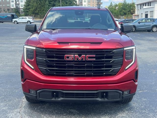 Used 2023 GMC Sierra 1500 Elevation AWD/4WD image 2