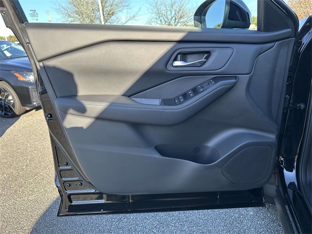 New 2026 Nissan Rogue SV image 14