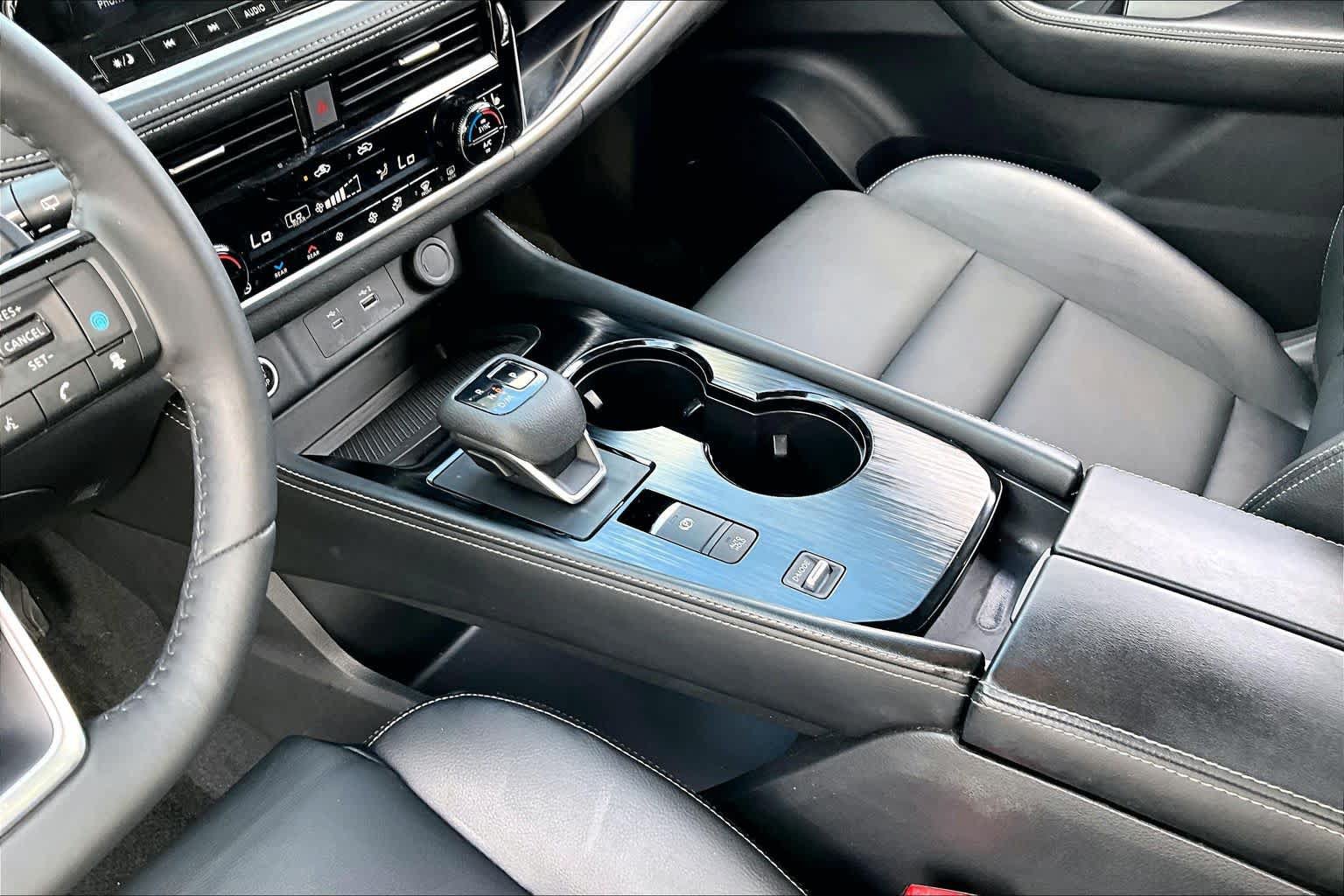 Certified 2023 Nissan Rogue SL w/ SL Premium Package FWD image 17