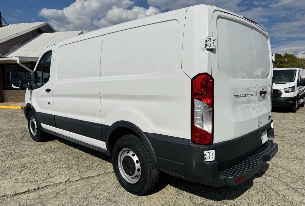 Used 2016 Ford Transit 150 130 Low Roof image 6