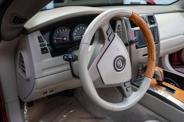 Used 2005 Cadillac XLR RWD image 38