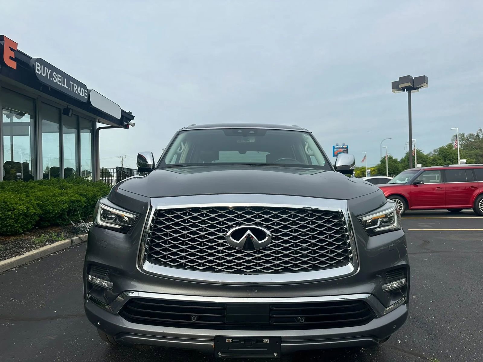 Used 2019 INFINITI QX80 Luxe w/ Proactive Package AWD/4WD image 2