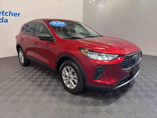 Used 2023 Ford Escape Active AWD/4WD image 7