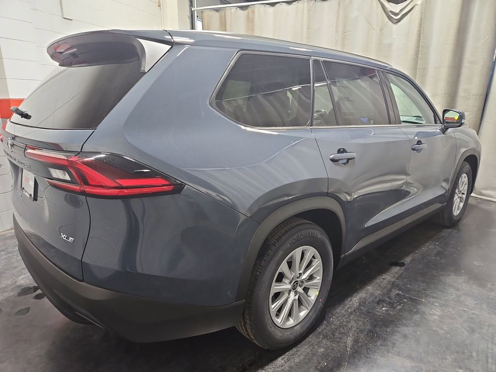 New 2026 Toyota Grand Highlander XLE image 9