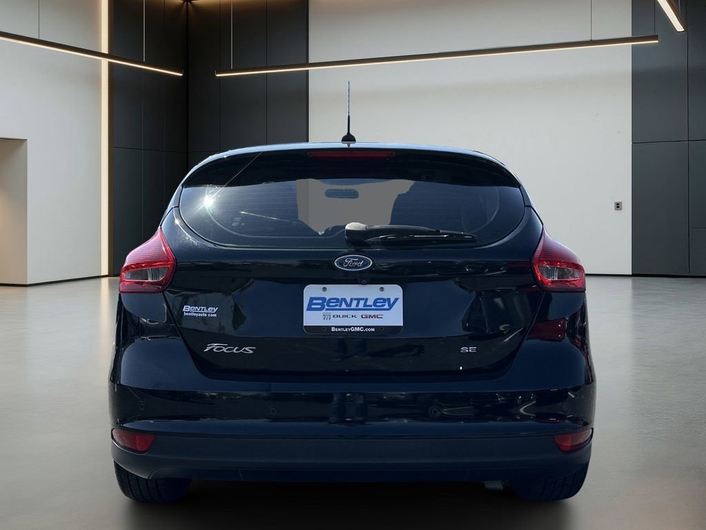 Used 2017 Ford Focus SEL image 4