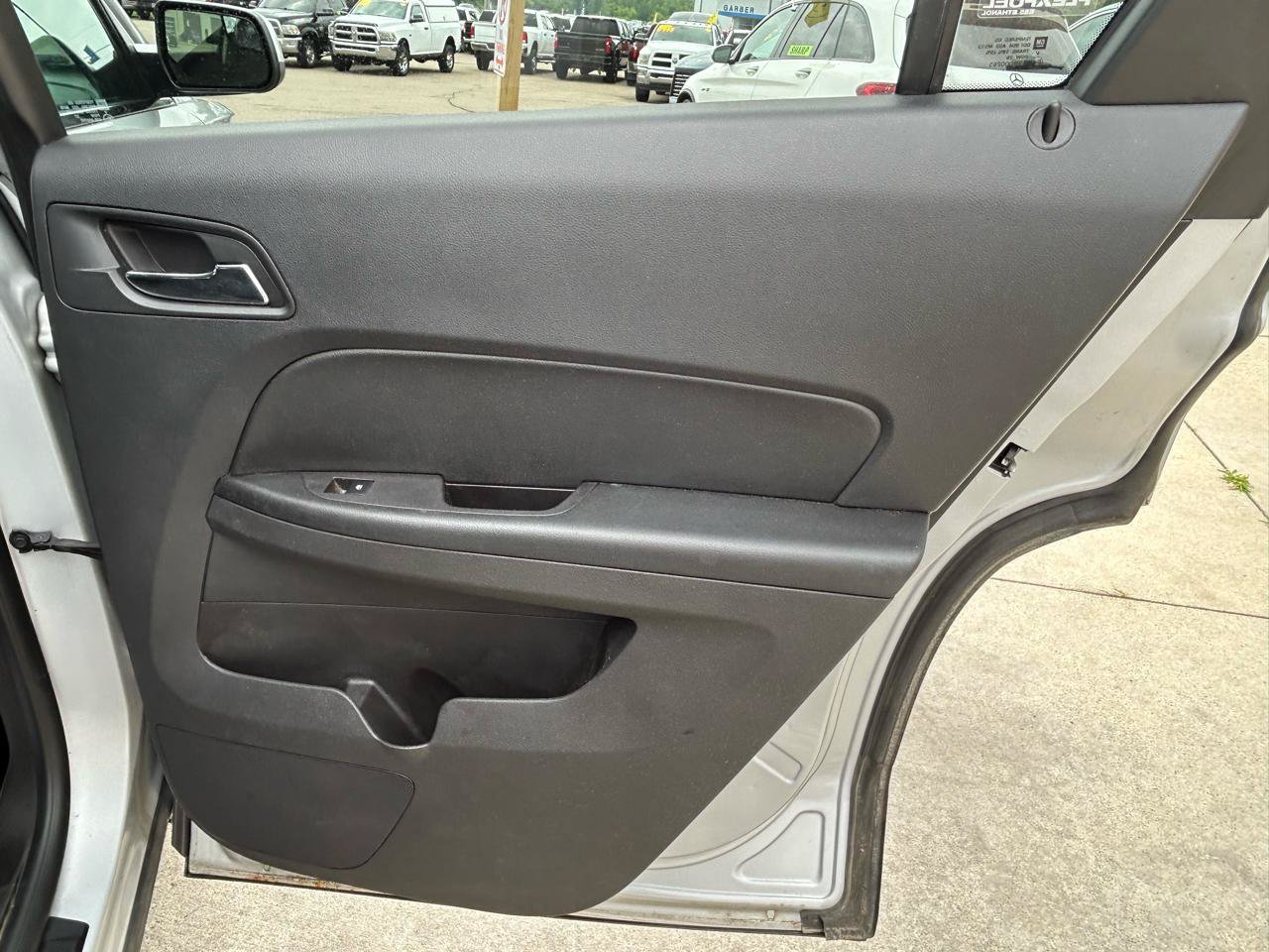 Used 2013 GMC Terrain SLE FWD image 15
