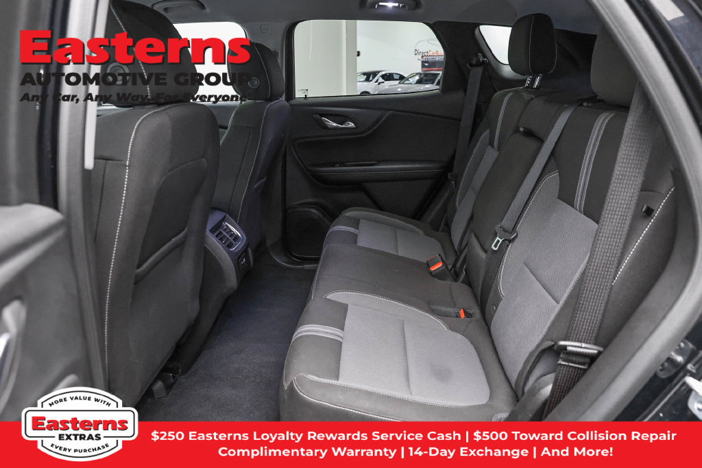 Used 2025 Chevrolet Blazer LT FWD image 23