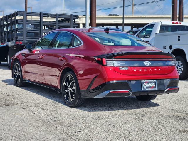 Used 2025 Hyundai Sonata SEL FWD image 5