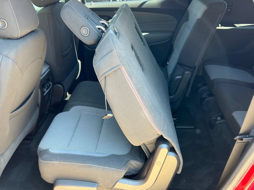 Used 2018 Chevrolet Traverse LT AWD/4WD image 9
