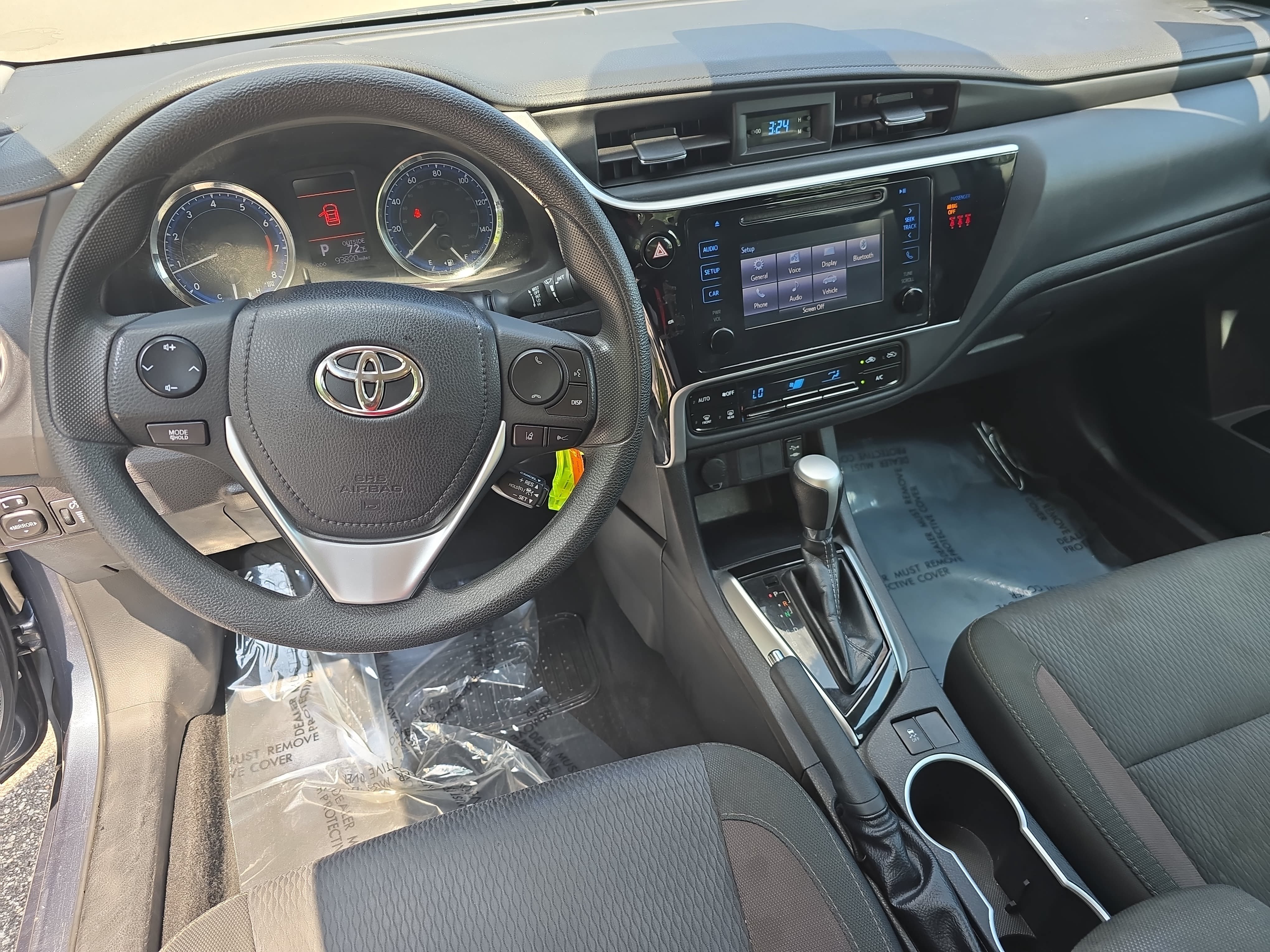 Used 2019 Toyota Corolla LE FWD image 16