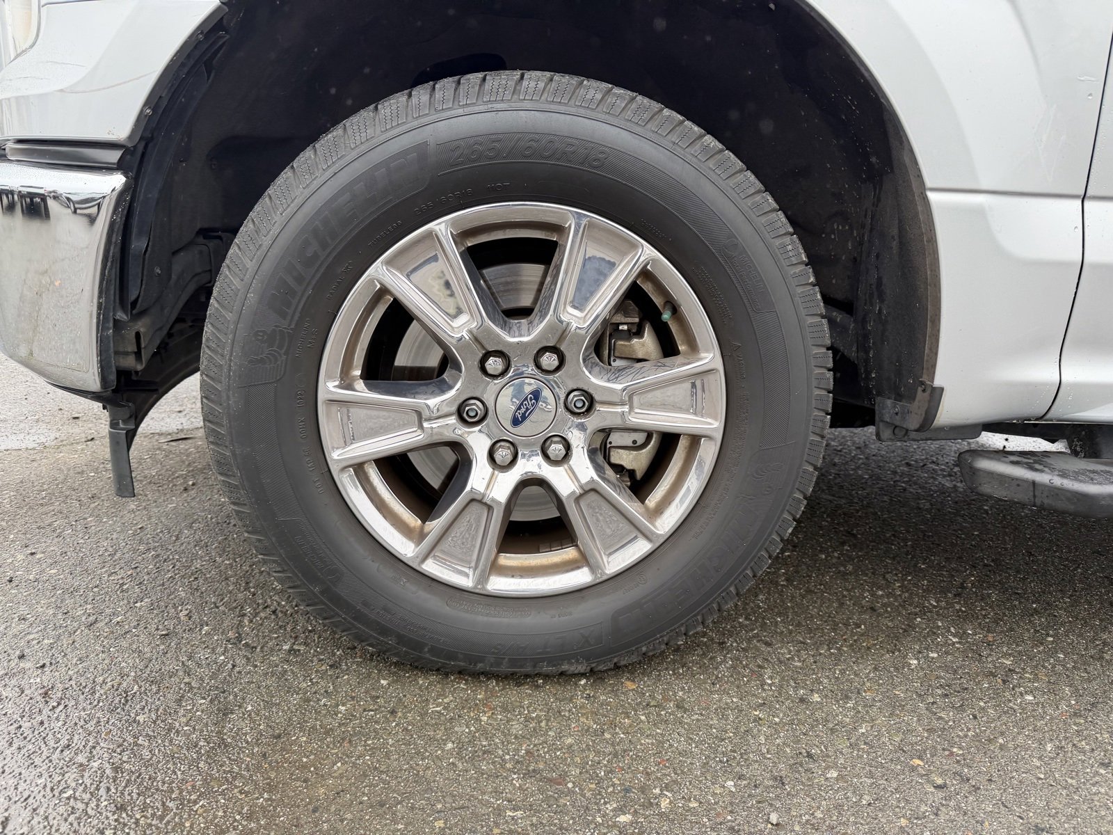 Used 2017 Ford F150 XLT w/ Equipment Group 302A Luxury image 9