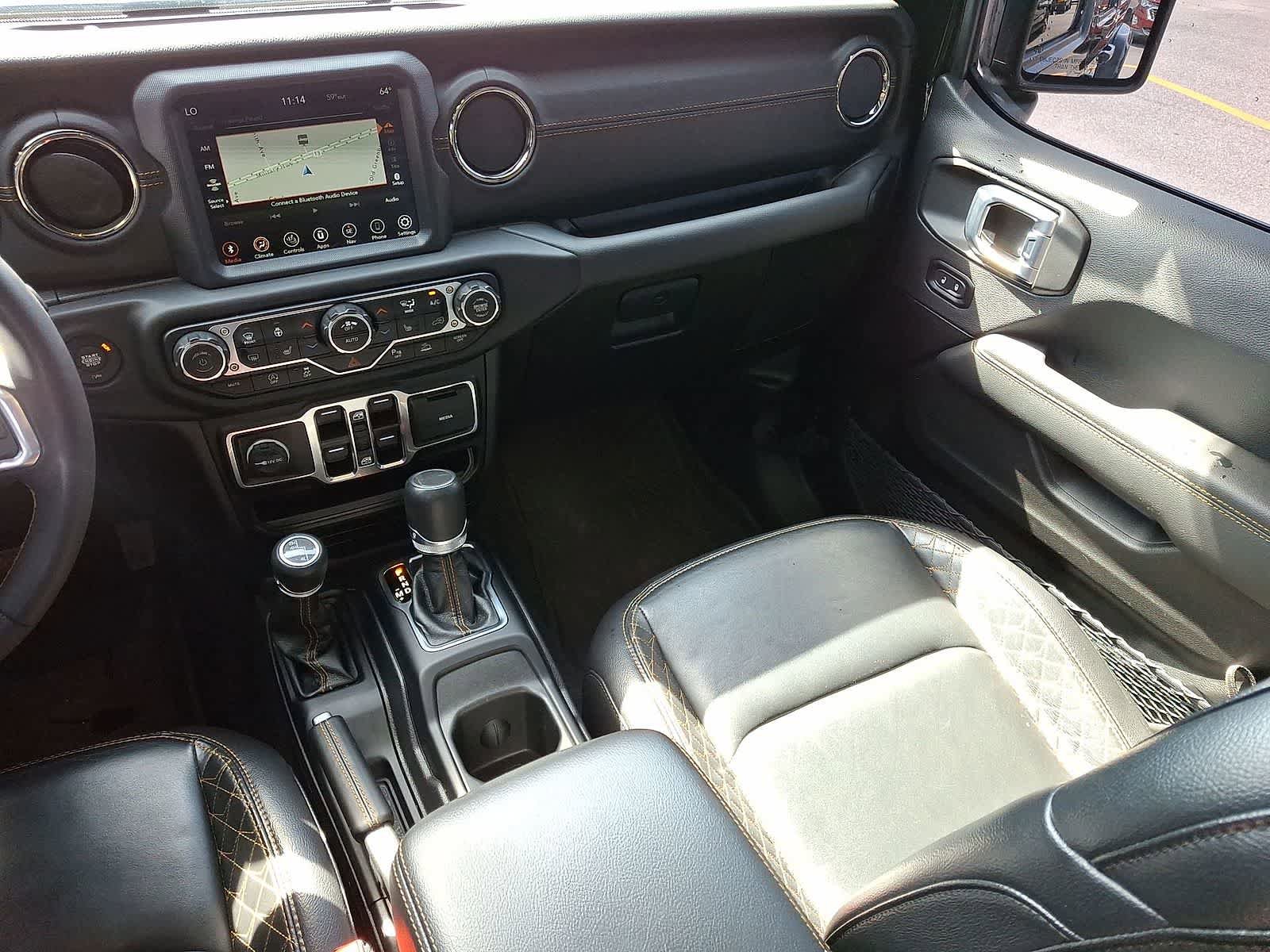 Used 2023 Jeep Gladiator Overland image 12