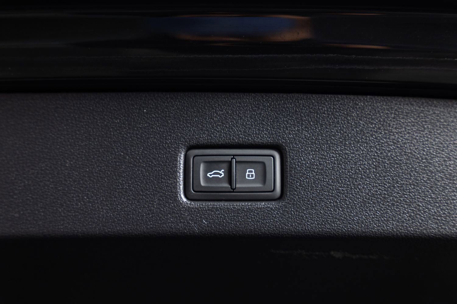 Used 2021 Audi RS 7 Sportback w/ Carbon Optic Package image 21