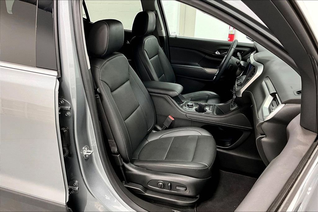 Used 2023 GMC Acadia SLT w/ Preferred Package FWD image 10