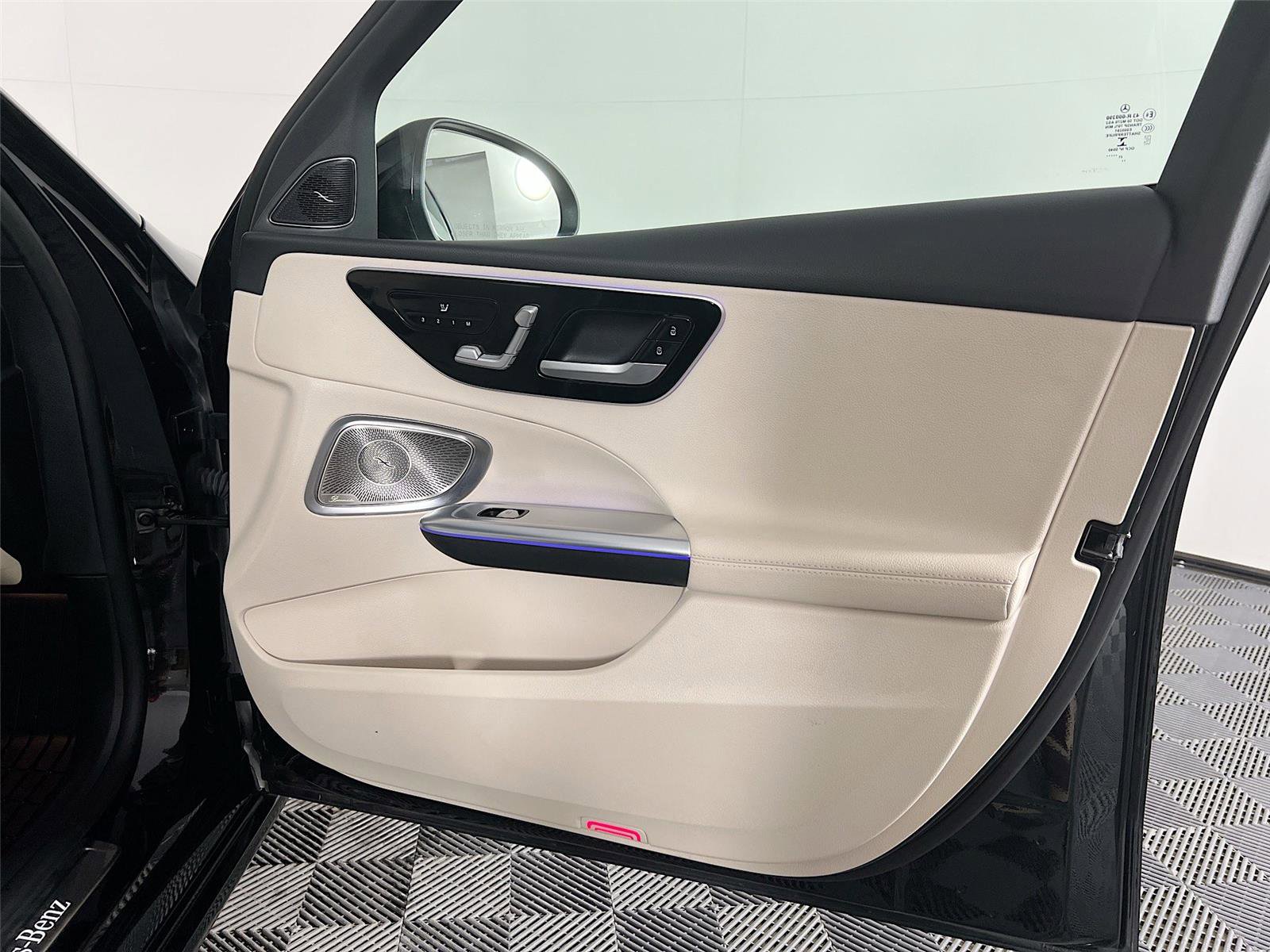 Certified 2022 Mercedes-Benz C 300 4MATIC Sedan image 29