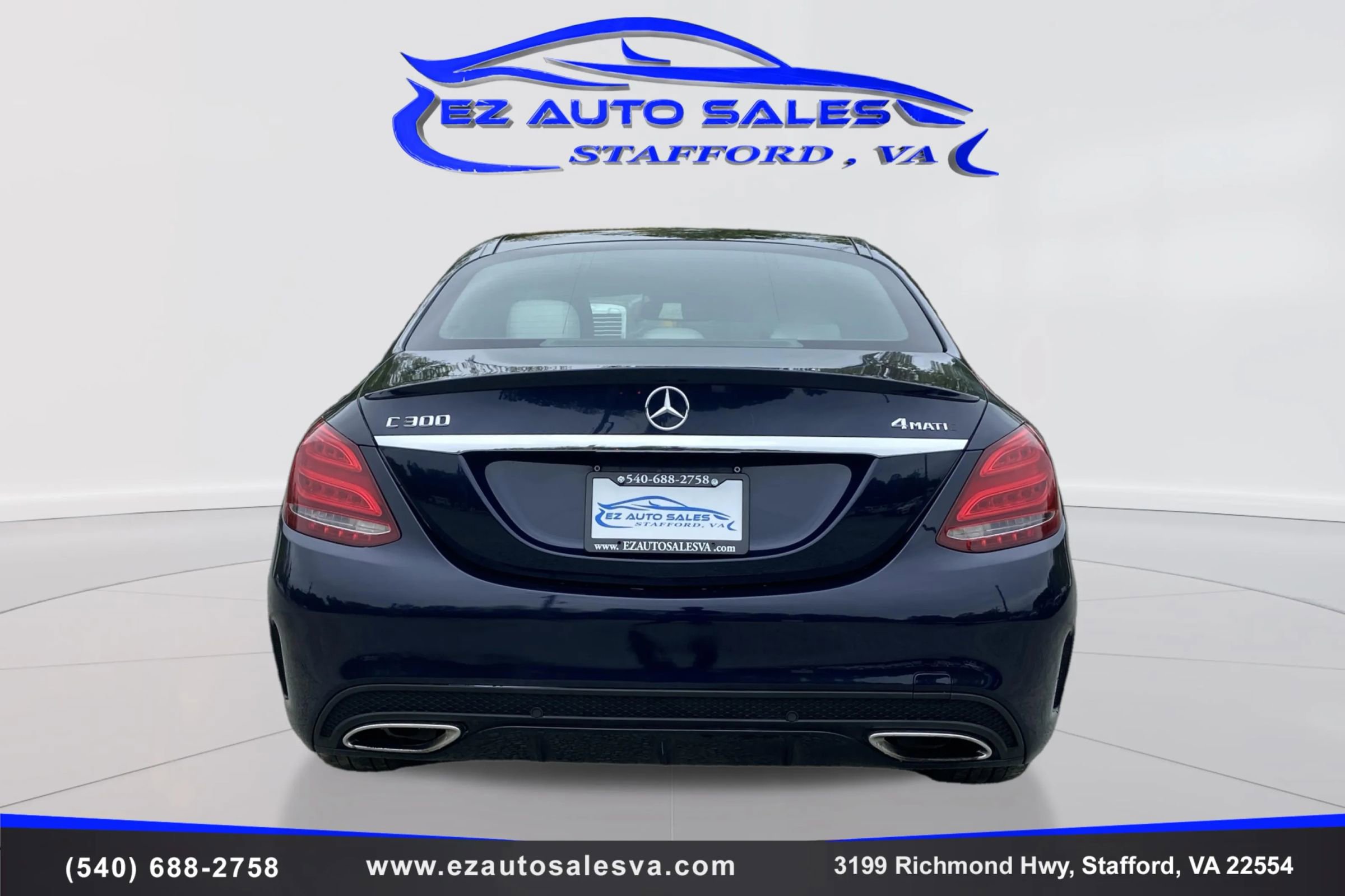 Used 2016 Mercedes-Benz C 300 4MATIC Sedan w/ Interior Package image 6