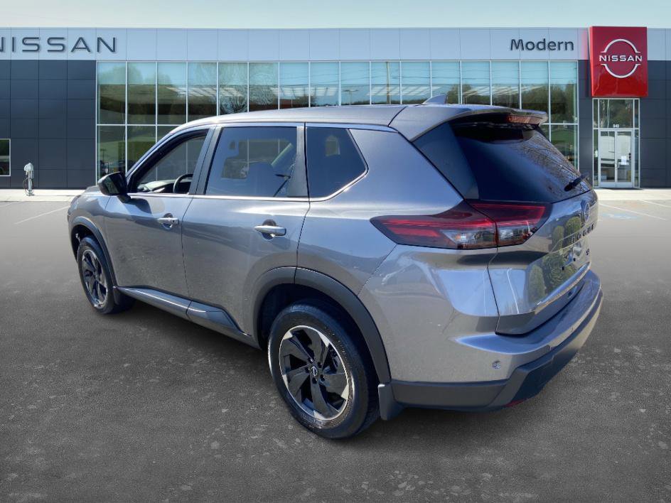 Certified 2024 Nissan Rogue SV image 6