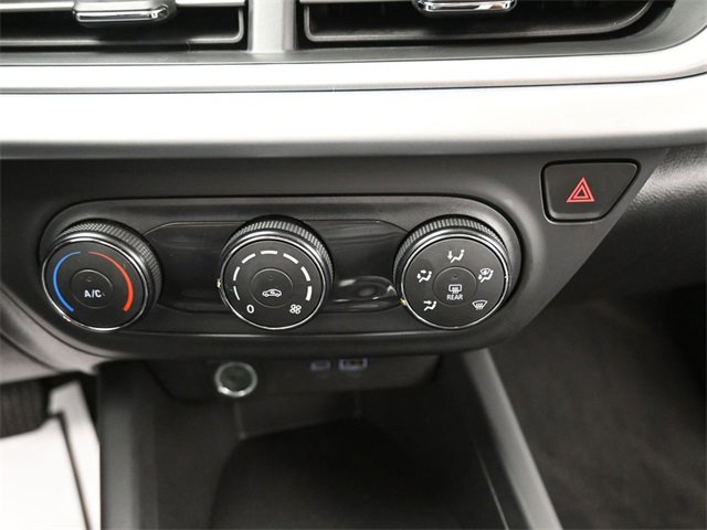 Used 2025 Chevrolet Trax LS image 25