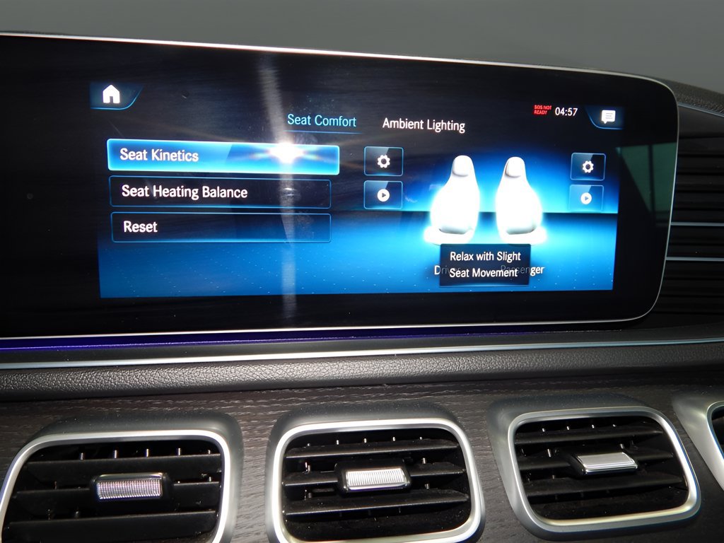 Used 2023 Mercedes-Benz GLE 350 4MATIC w/ AMG Line Exterior image 22