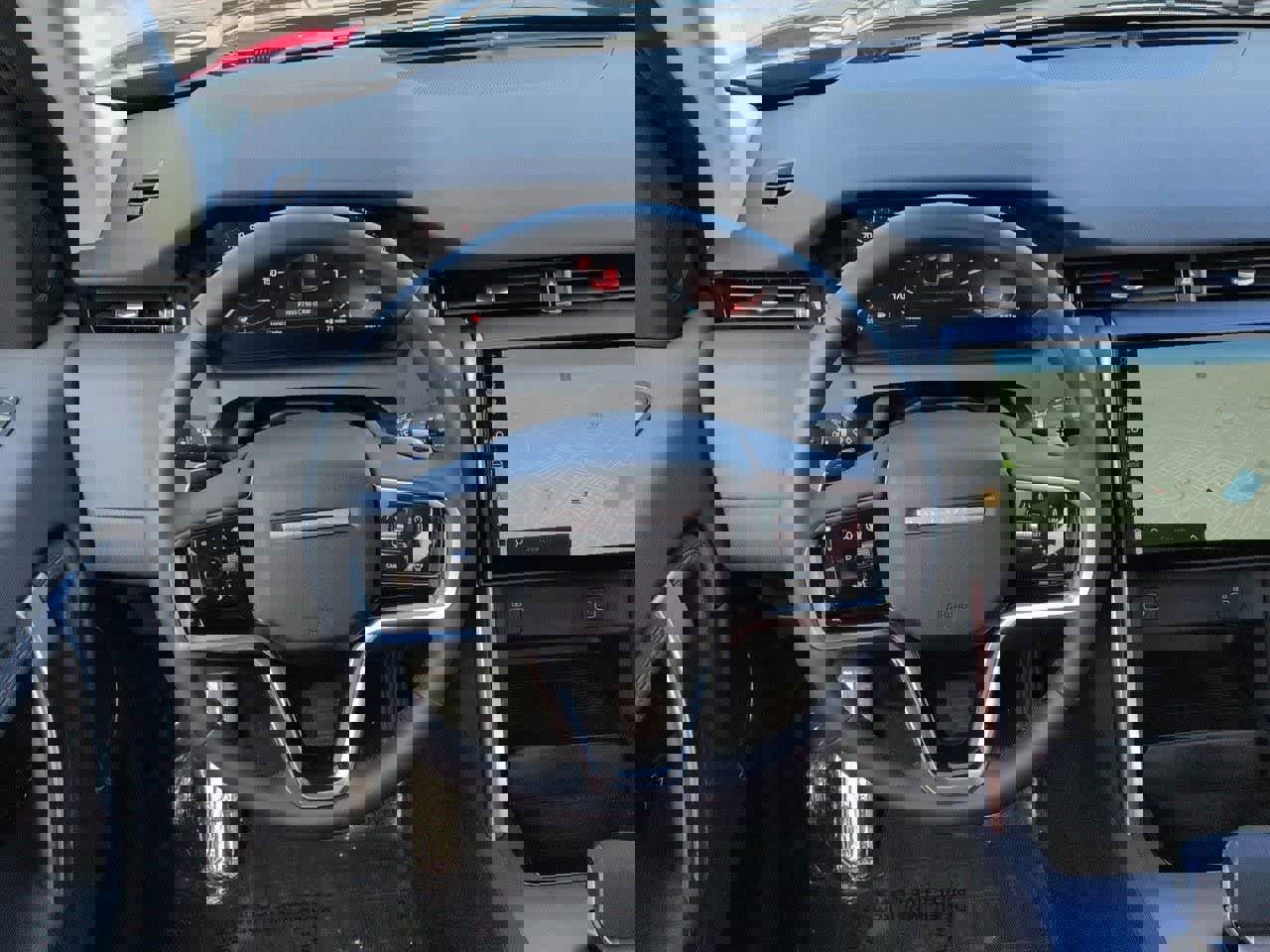 Certified 2025 Land Rover Discovery Sport S image 23