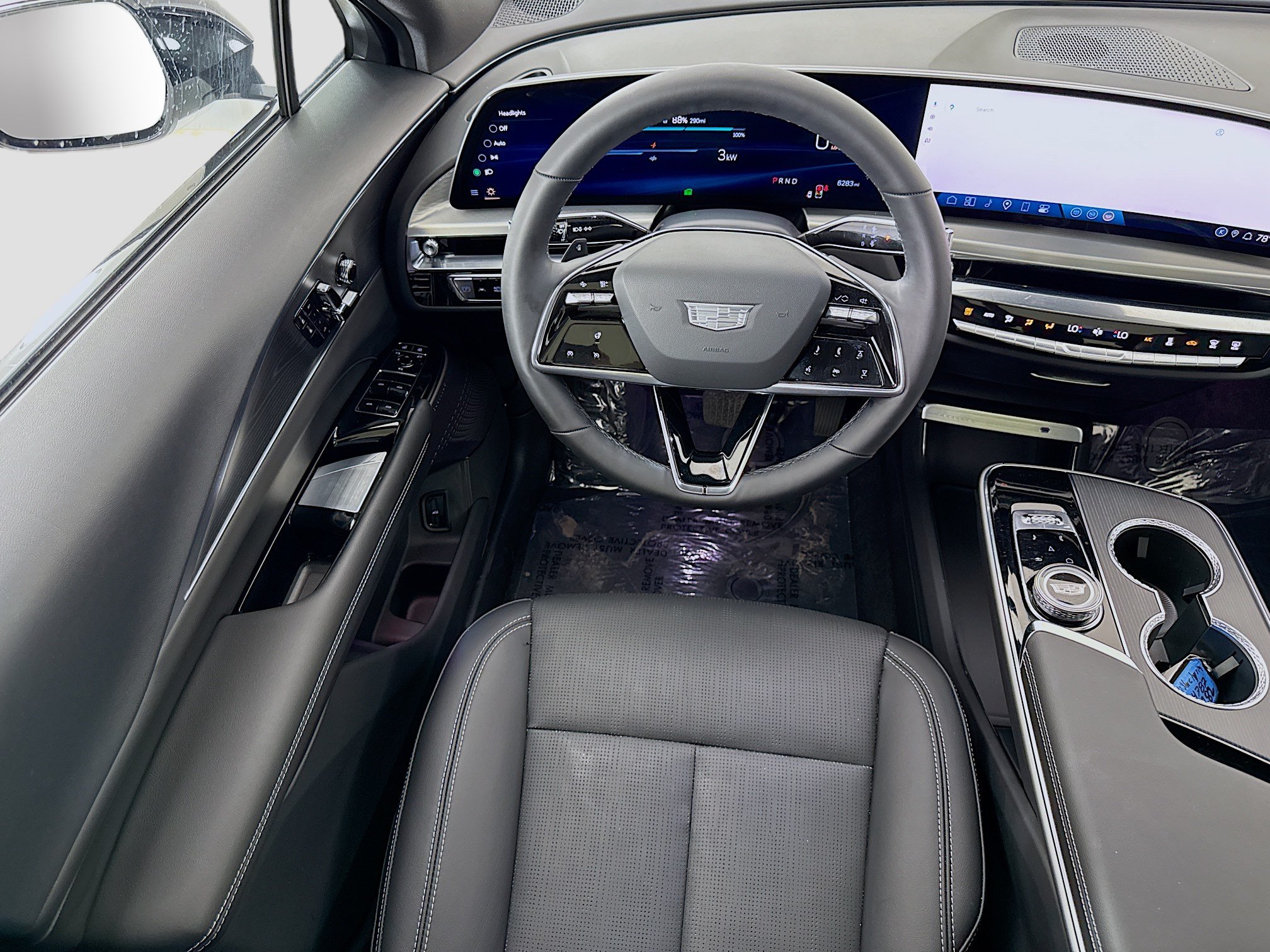 Used 2025 Cadillac Lyriq Sport RWD image 26