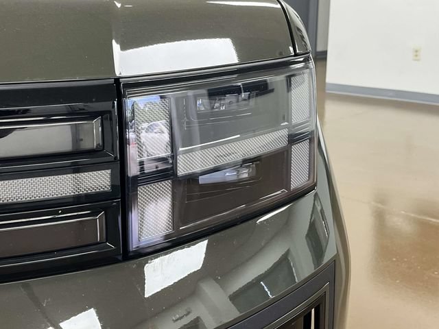 Certified 2025 Hyundai Santa Fe Limited FWD image 9