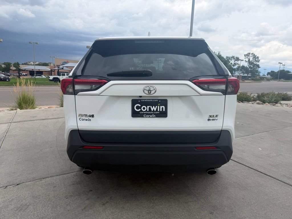 Used 2025 Toyota RAV4 XLE AWD/4WD image 7