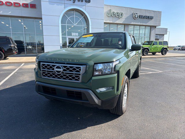 Used 2024 Nissan Frontier SV w/ SV Convenience Package RWD image 2