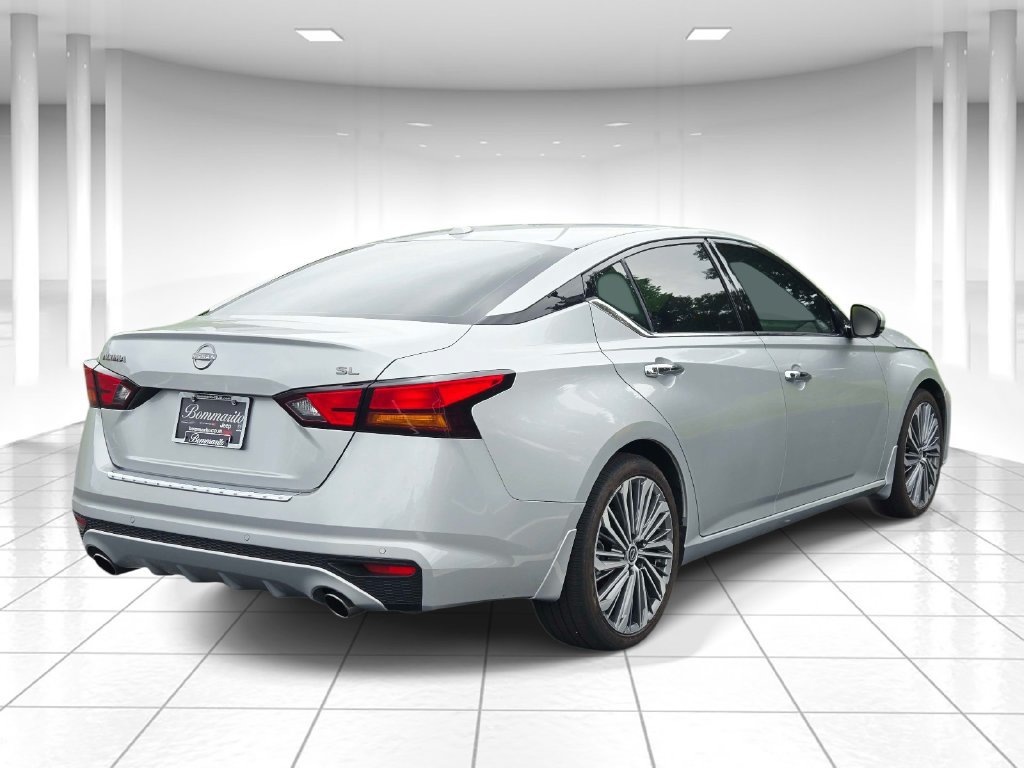 Used 2023 Nissan Altima 2.5 SL FWD image 3