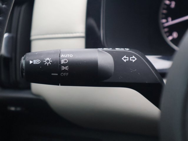 Used 2024 Nissan Pathfinder SL image 15