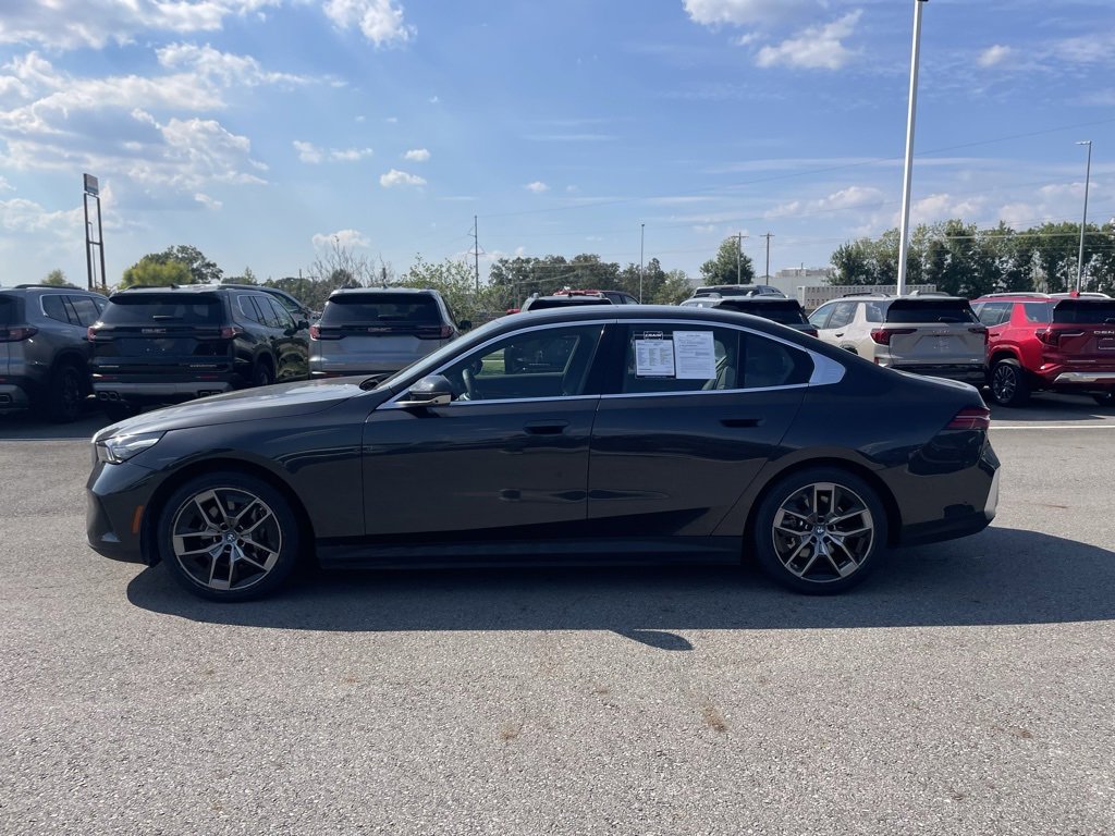 Used 2024 BMW i5 eDrive40i image 4