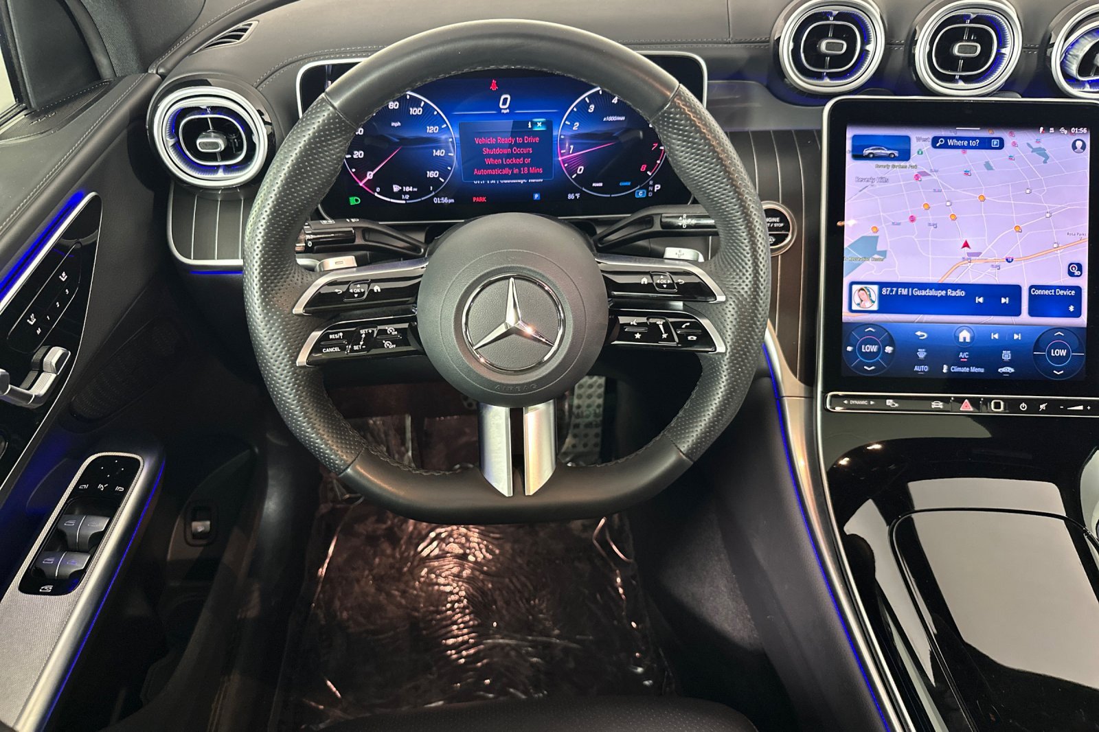 Used 2025 Mercedes-Benz GLC 300 4MATIC image 13