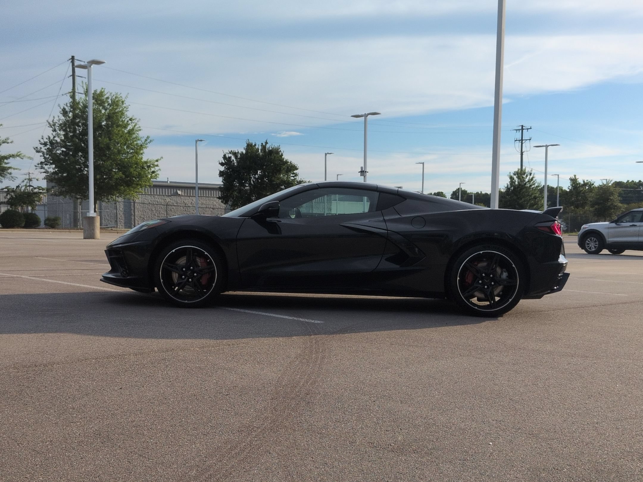 Used 2024 Chevrolet Corvette Stingray Preferred Cpe w/ Z51 Performance Package RWD image 7