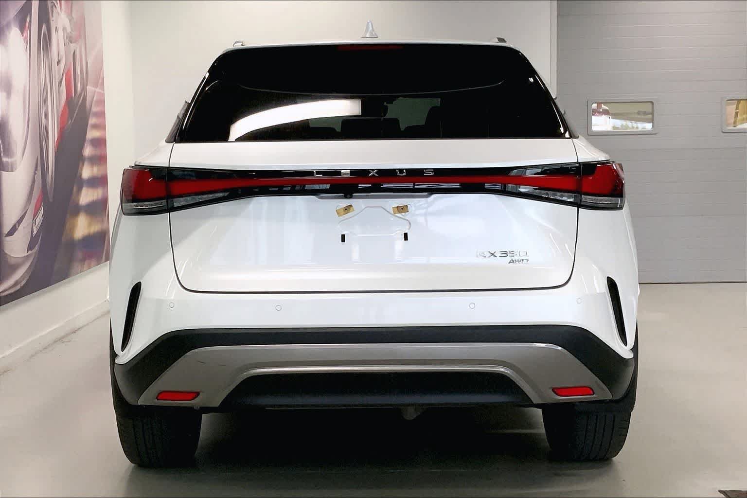 Used 2024 Lexus RX 350 Premium w/ Accessory Package (Z1) AWD/4WD image 5
