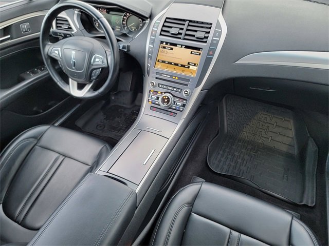 Used 2017 Lincoln MKZ Premiere image 39