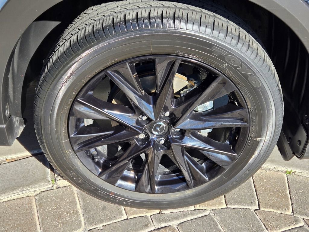 Used 2023 MAZDA CX-5 Carbon Edition image 9