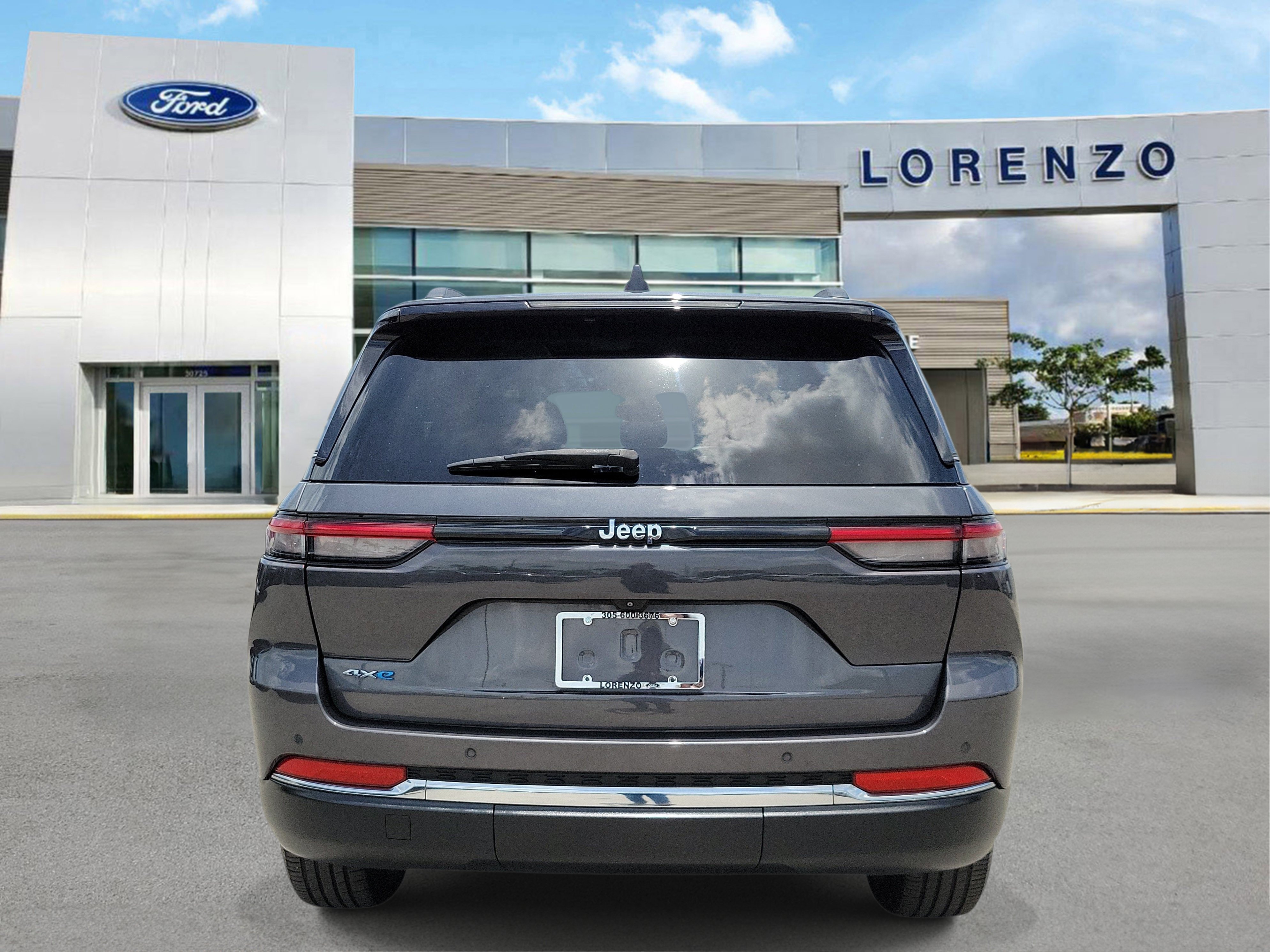 Used 2022 Jeep Grand Cherokee Limited 4xe AWD/4WD image 6