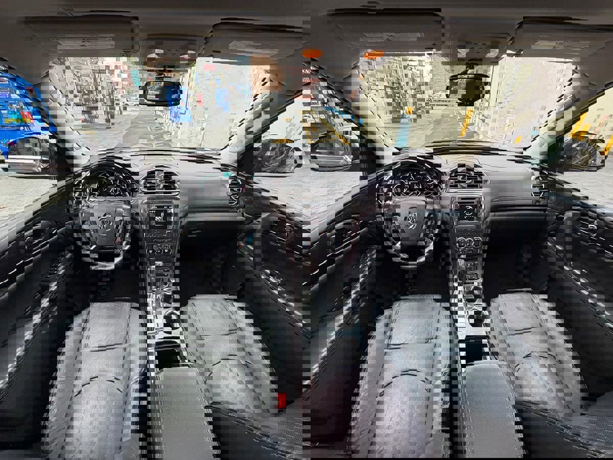 Used 2017 Buick Enclave Leather image 23